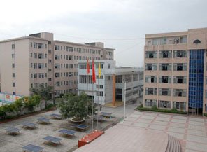 成都新高技工学校