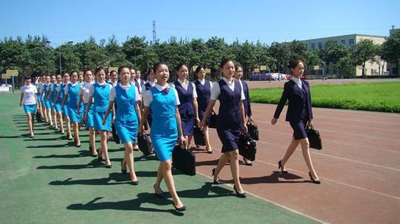 成都航空旅游职业学校校园环境