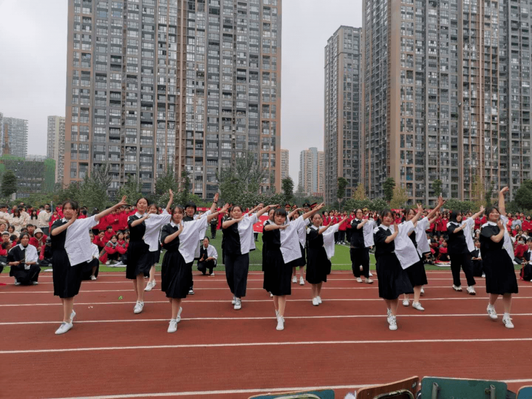 成都市现代制造职业技术学校实训设备