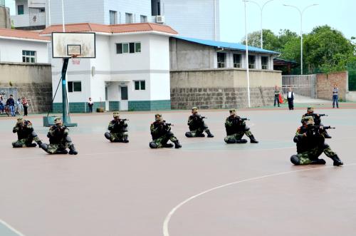 四川省盐亭县职业技术学校校园环境