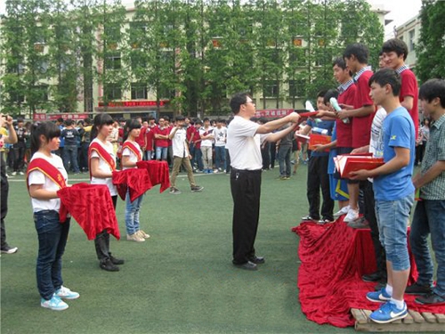 资阳市技工学校