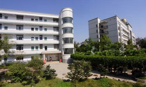 成都铁路卫生学校五年制大专学校乘车路线