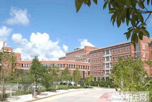 四川卫生学校图片