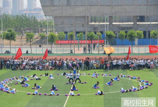 巴中幼师学校图片