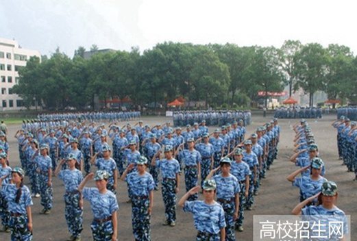 四川民族学院图片