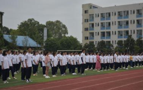 成都市工业学校图片