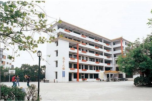 重庆建材技工学校的联系方式