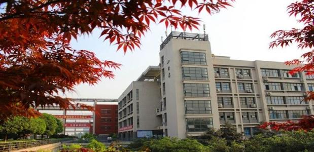 重庆公共运输职业学院